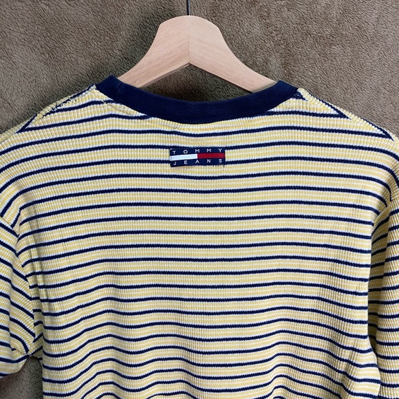 Vintage Tommy Hilfiger Striped T-Shirt - Picture 4 of 5